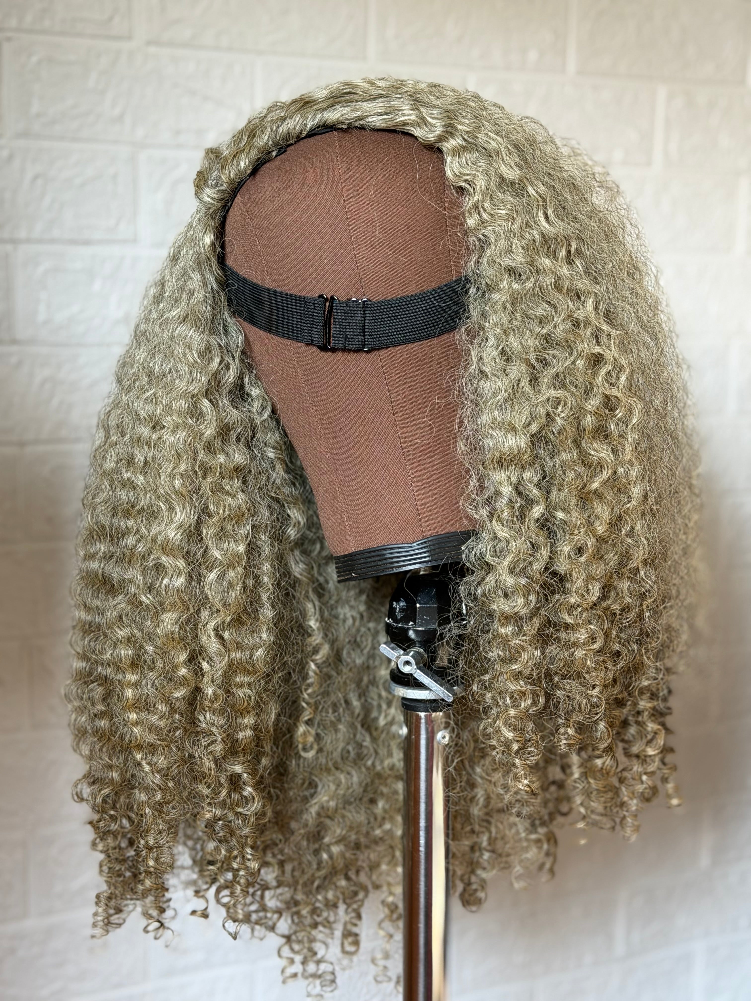 Halfwig: Burmese Curly | Limited -BHW3