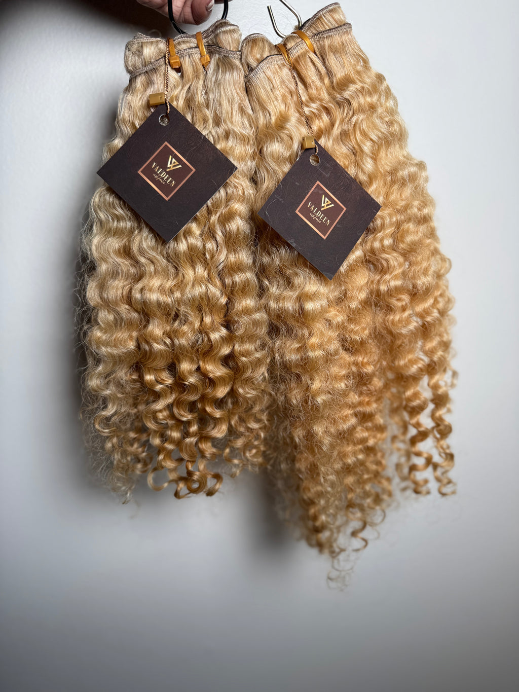 Pre-Lightened Burmese Curly Bundles: Blonde