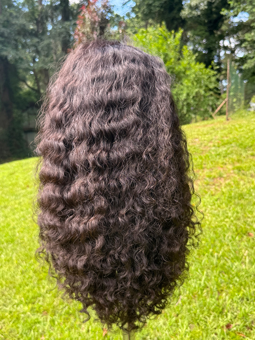 Halfwig: Loose Curly | Luxe