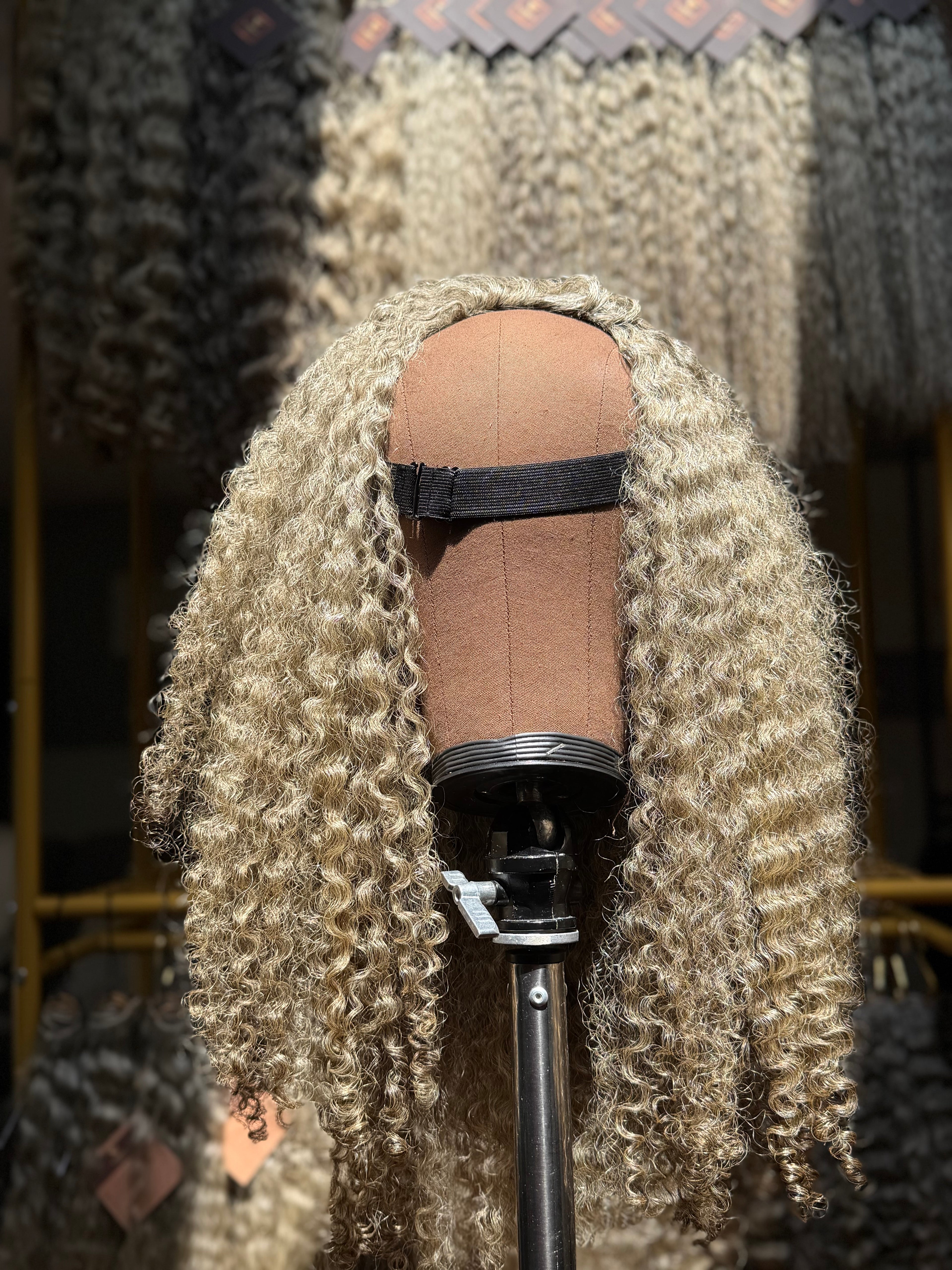 Halfwig: Burmese Curly | Limited -BHW3