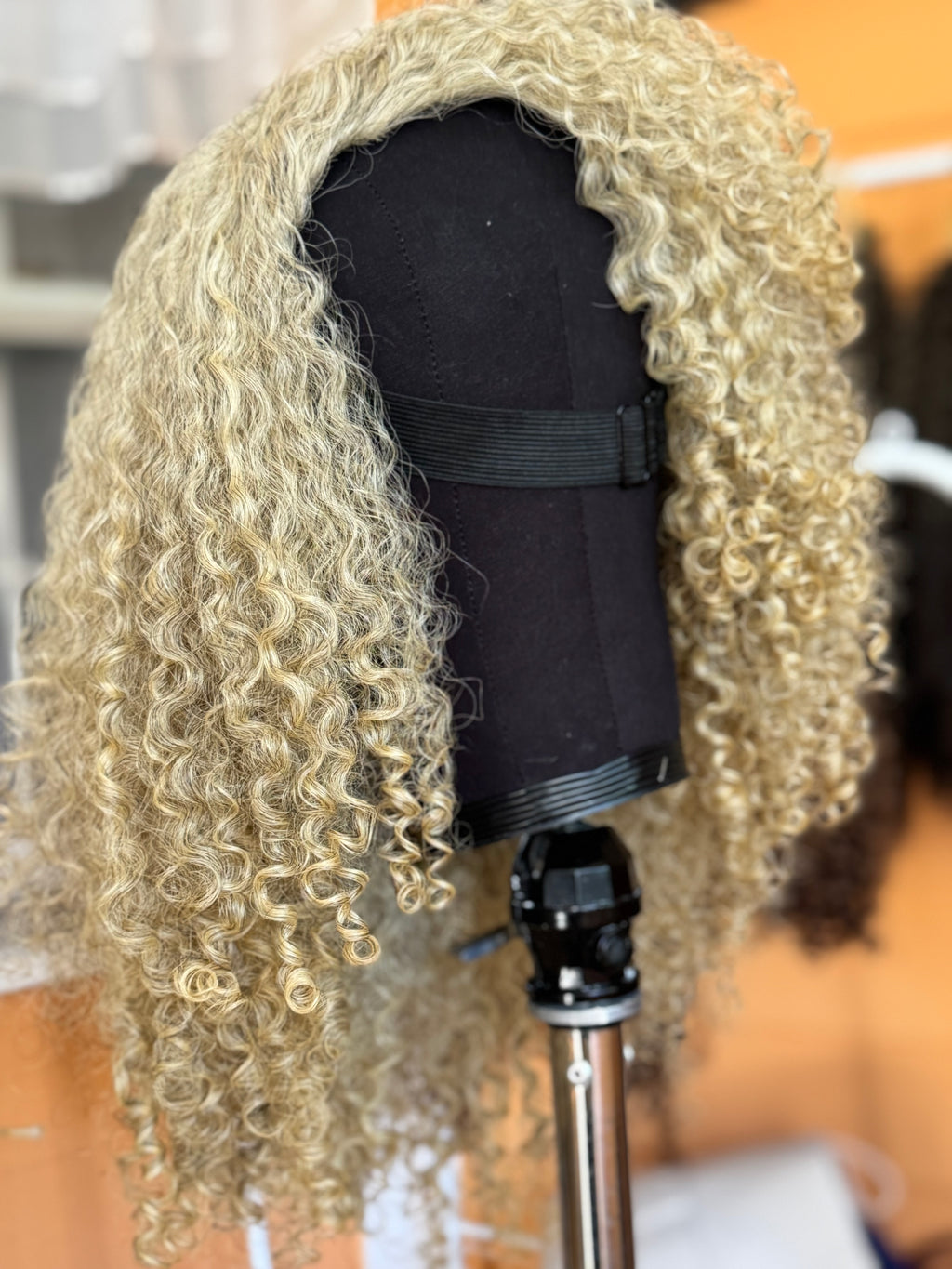 Halfwig: Burmese Curly | Limited -BHW2