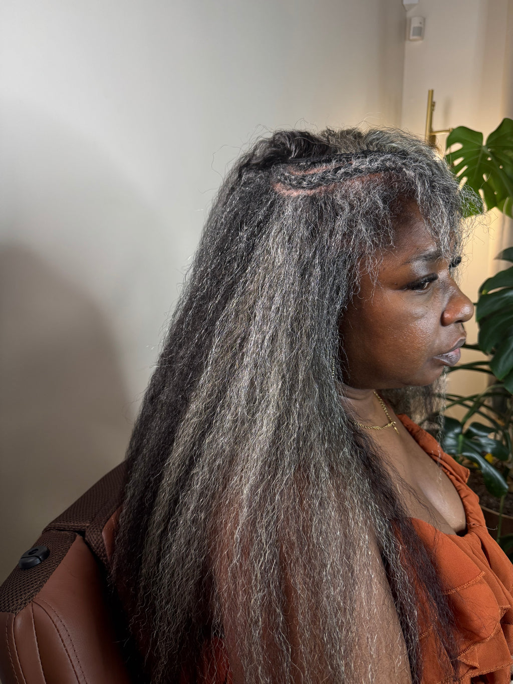 Kinky Straight | Gray