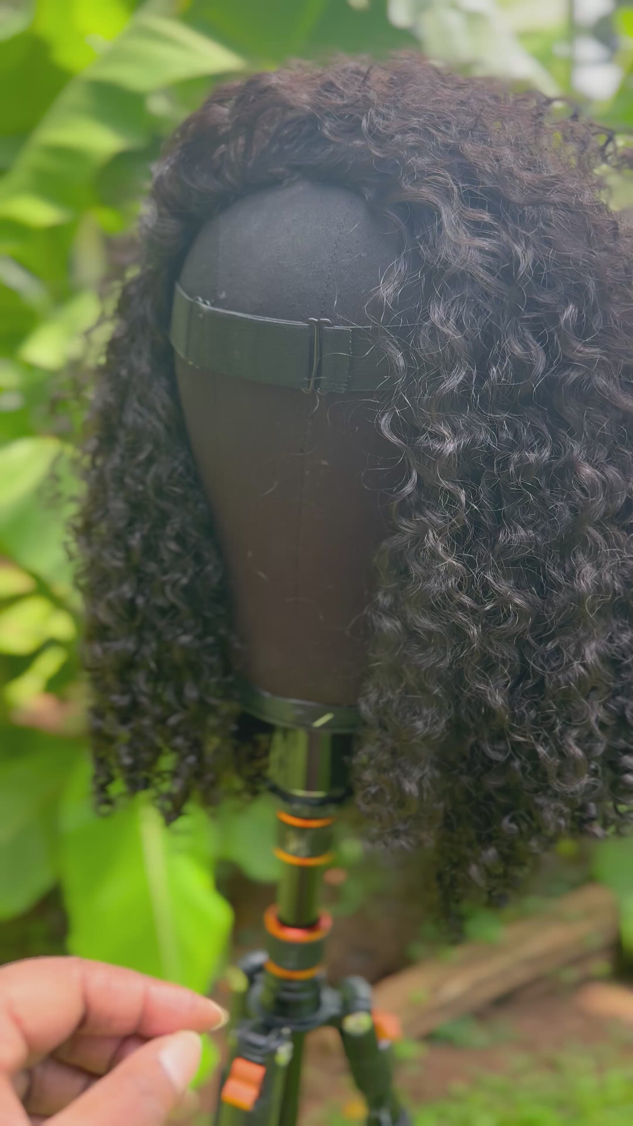 Halfwig: Burmese Curly | Luxe
